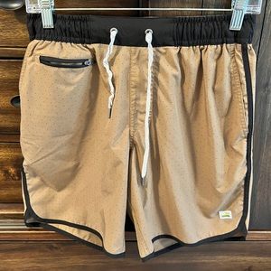 Men’s Vuori Banks Short - Size Small